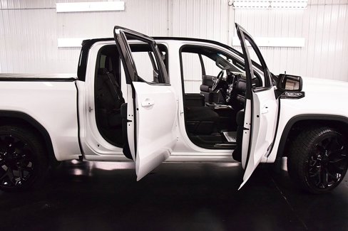 Used 2020 GMC Sierra 1500 Elevation image 32