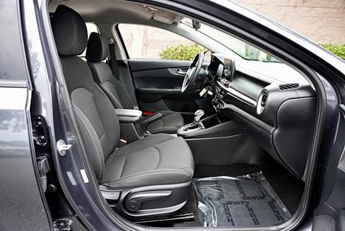 Used 2019 Kia Forte LXS image 11