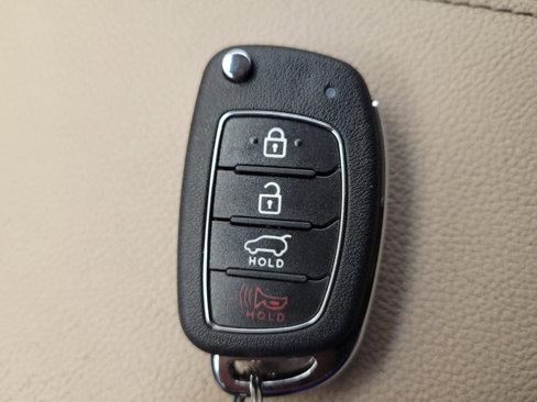 Used 2017 Hyundai Tucson SE image 32