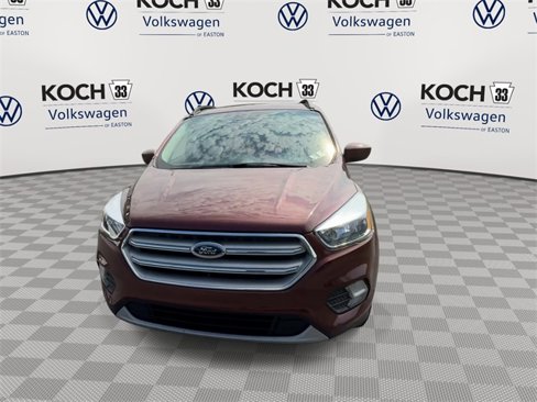Used 2018 Ford Escape SE image 3