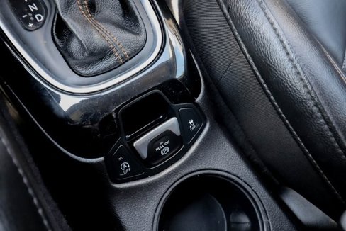Used 2020 Jeep Compass Limited image 9