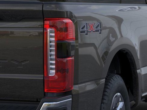 New 2025 Ford F350 Lariat image 21