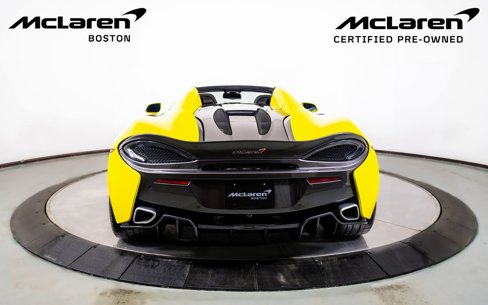 Used 2018 McLaren 570S Spider image 6