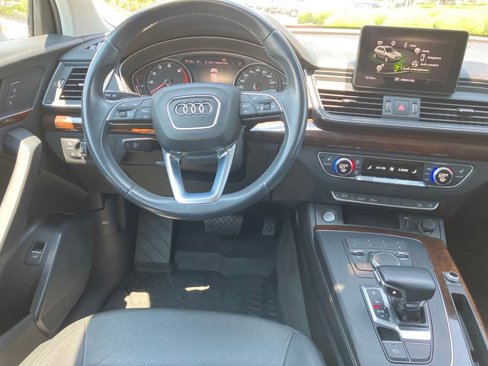Used 2020 Audi Q5 2.0T Premium image 2