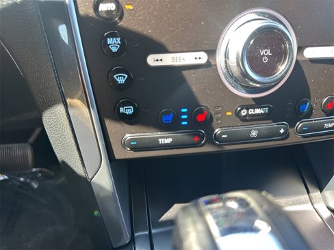 Used 2017 Ford Explorer Limited image 25