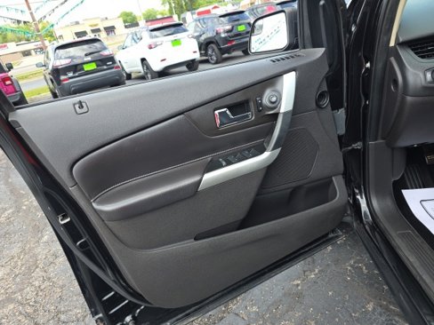 Used 2013 Ford Edge SE image 10