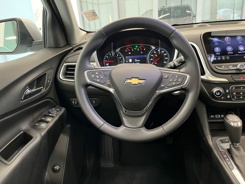 Used 2021 Chevrolet Equinox LT image 19