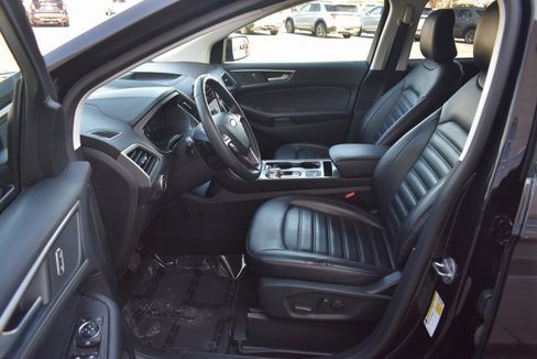 Used 2022 Ford Edge SEL w/ Convenience Package image 13