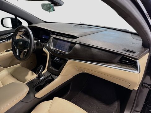 Used 2017 Cadillac XT5 FWD w/ LPO, Wheel Lock Package image 22