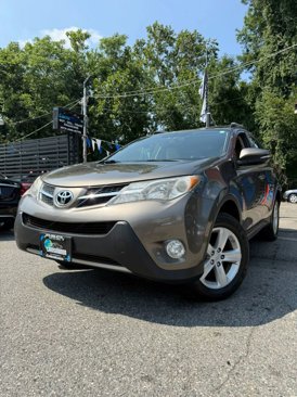 Used 2014 Toyota RAV4 XLE image 2