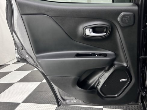Used 2020 Jeep Renegade Limited w/ Advanced Technology Group image 20