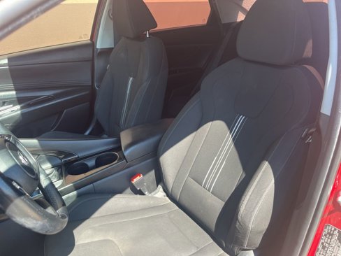 Used 2022 Hyundai Elantra SEL w/ Convenience Package image 30
