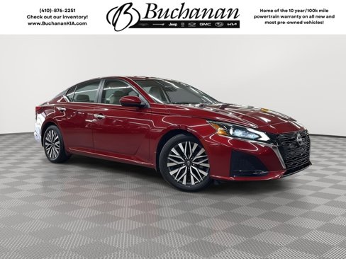 Used 2023 Nissan Altima 2.5 SV image 1