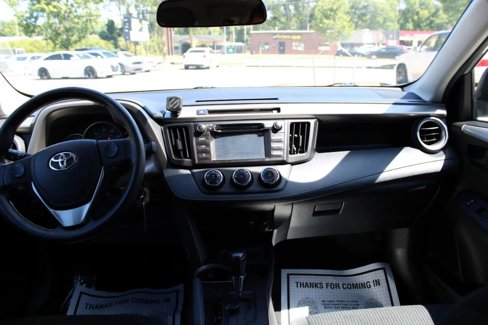 Used 2016 Toyota RAV4 LE image 13