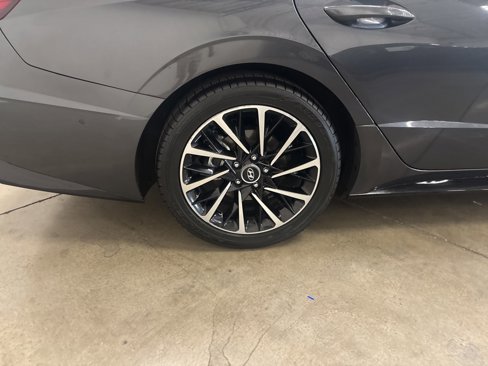Used 2021 Hyundai Sonata Limited image 24