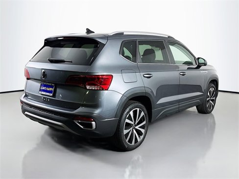 Used 2023 Volkswagen Taos SE image 7