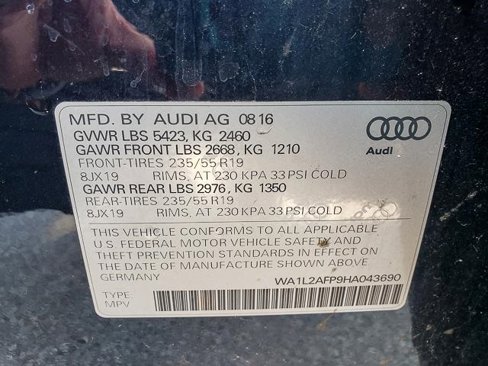 Used 2017 Audi Q5 2.0T Premium Plus w/ Technology Package image 12