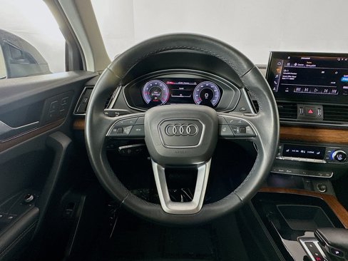 Used 2021 Audi Q5 Premium Plus w/ Premium Plus Package image 11