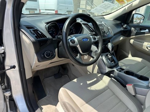 Used 2015 Ford Escape SE image 16