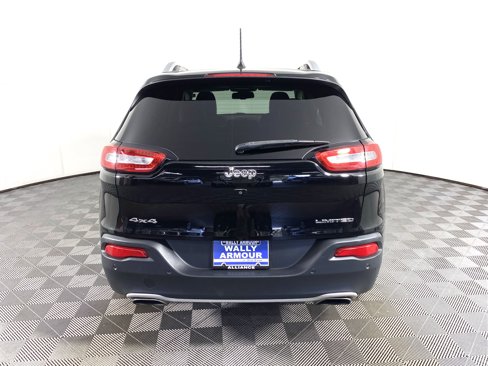 Used 2018 Jeep Cherokee Limited image 9