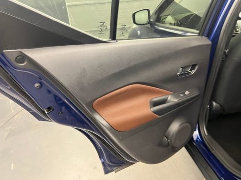 Used 2020 Nissan Kicks SR image 42