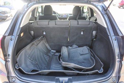 Used 2018 Honda HR-V EX image 36