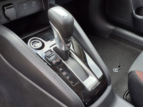 New 2025 Nissan Versa SR w/ Trunk Package image 15