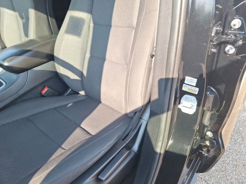 Used 2019 Jeep Grand Cherokee Laredo image 14