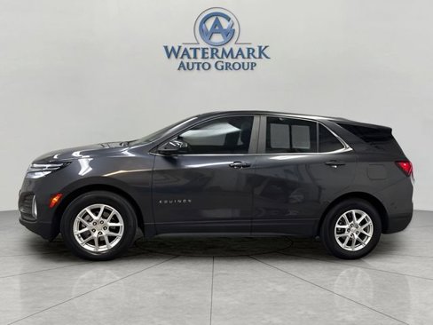 Used 2022 Chevrolet Equinox LT image 2