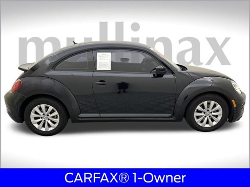Used 2017 Volkswagen Beetle 1.8T S image 2