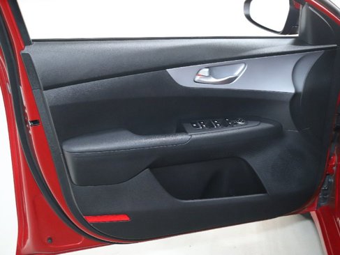 Used 2023 Kia Forte LXS w/ LXS Technology Package image 15