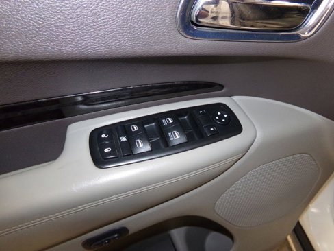 Used 2011 Dodge Durango Crew w/ Entry Nav/Commuter Group image 23
