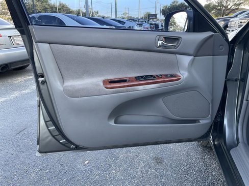 Used 2002 Toyota Camry XLE image 33
