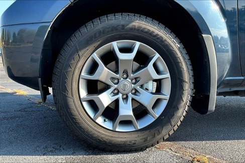 Used 2021 Nissan Frontier SV image 9