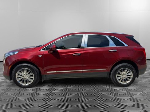 Used 2018 Cadillac XT5 Luxury w/ Driver Awareness Package image 6