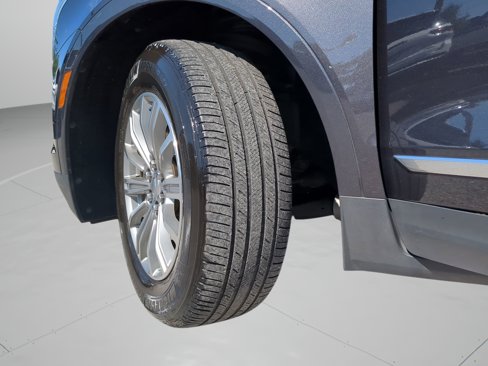 Used 2017 Cadillac XT5 Luxury w/ Driver Awareness Package image 64