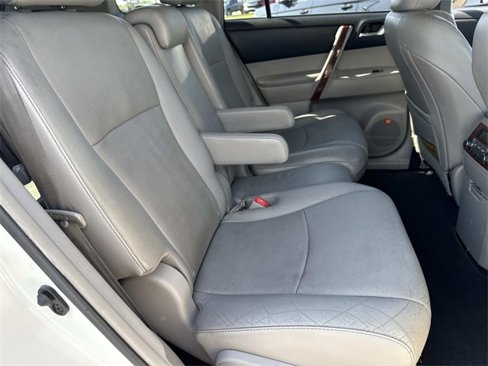 Used 2011 Toyota Highlander Limited image 12