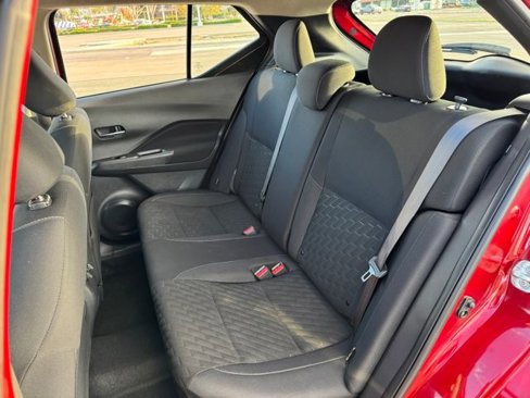 Used 2023 Nissan Kicks SV image 16