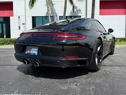 Used 2017 Porsche 911 Carrera 4S image 11