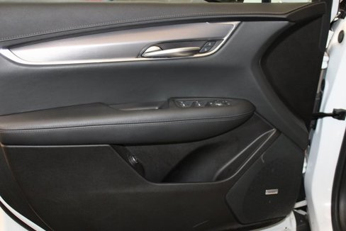 Certified 2023 Cadillac XT5 Luxury image 23