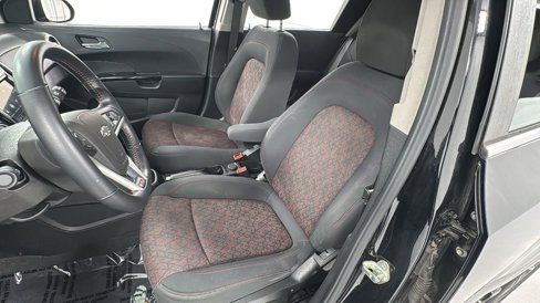 Used 2018 Chevrolet Sonic LT w/ Convenience Package image 10