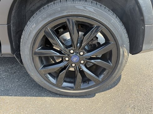 Used 2018 Ford Escape SE w/ SE Sport Appearance Package image 12