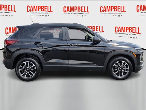 Used 2024 Chevrolet TrailBlazer LT w/ LT Cold Weather Package image 2