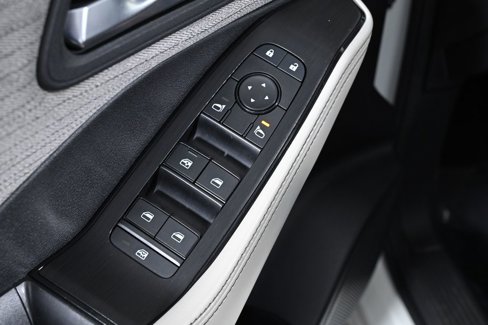 Certified 2023 Nissan Rogue SV image 23