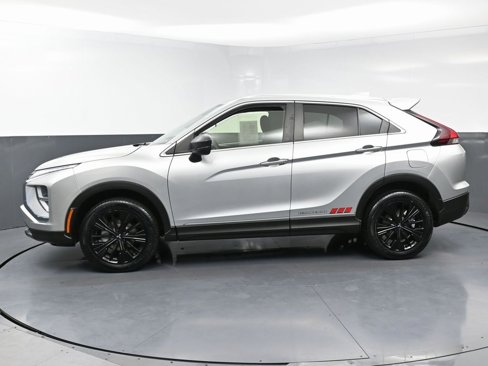 Used 2022 Mitsubishi Eclipse Cross LE image 6