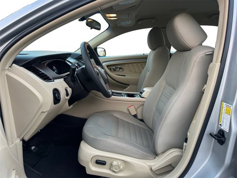 Used 2015 Ford Taurus SE image 10