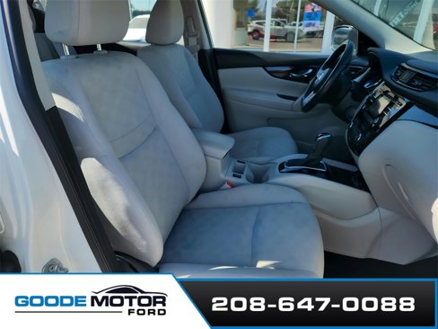 Used 2018 Nissan Rogue Sport SV w/ SV All-Weather Package image 23