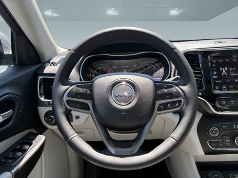 Used 2019 Jeep Cherokee Limited w/ Luxury Group image 18