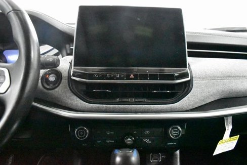 Used 2022 Jeep Compass Latitude image 21