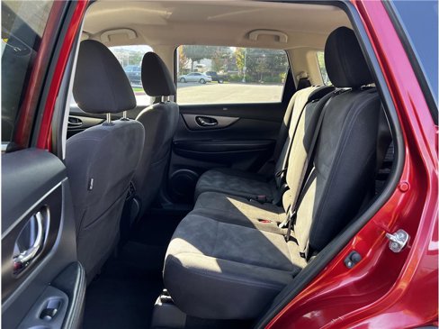 Used 2016 Nissan Rogue SV w/ SV Premium Package image 12